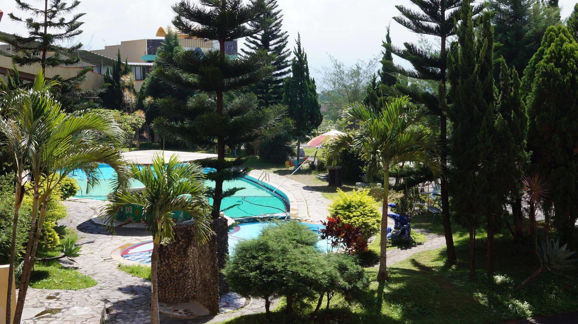 Hotel Surya Indah Batu Malang Luaran gambar